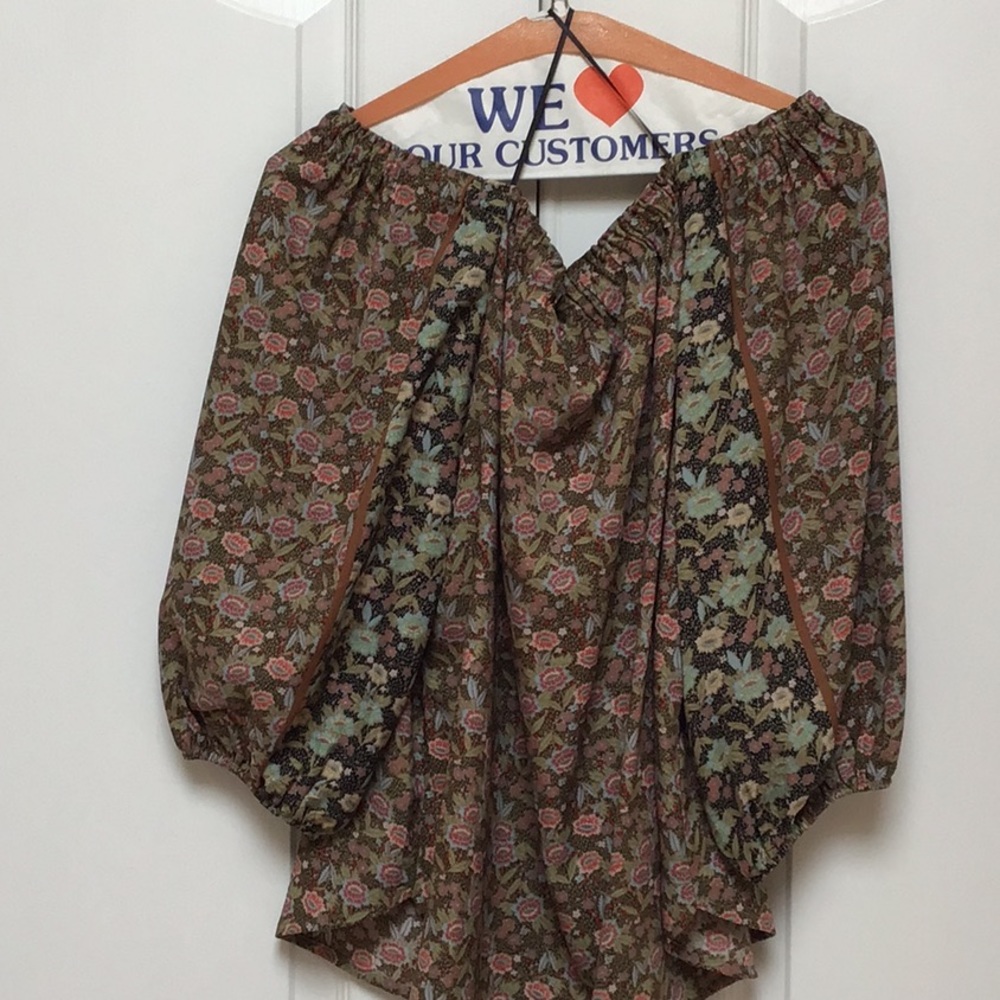 Women’s off the shoulder blouse